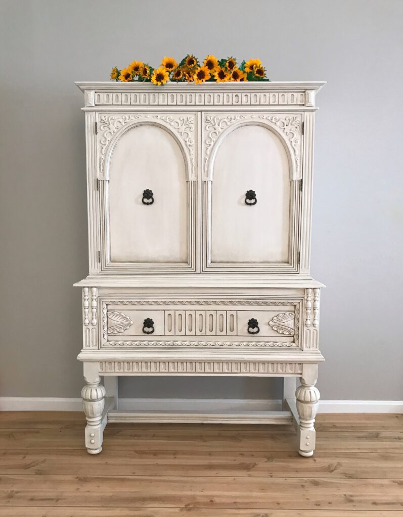 best paint for white furniture